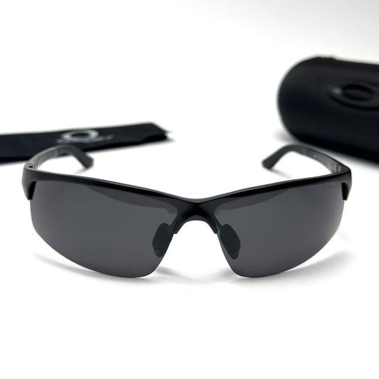 Oakley 03