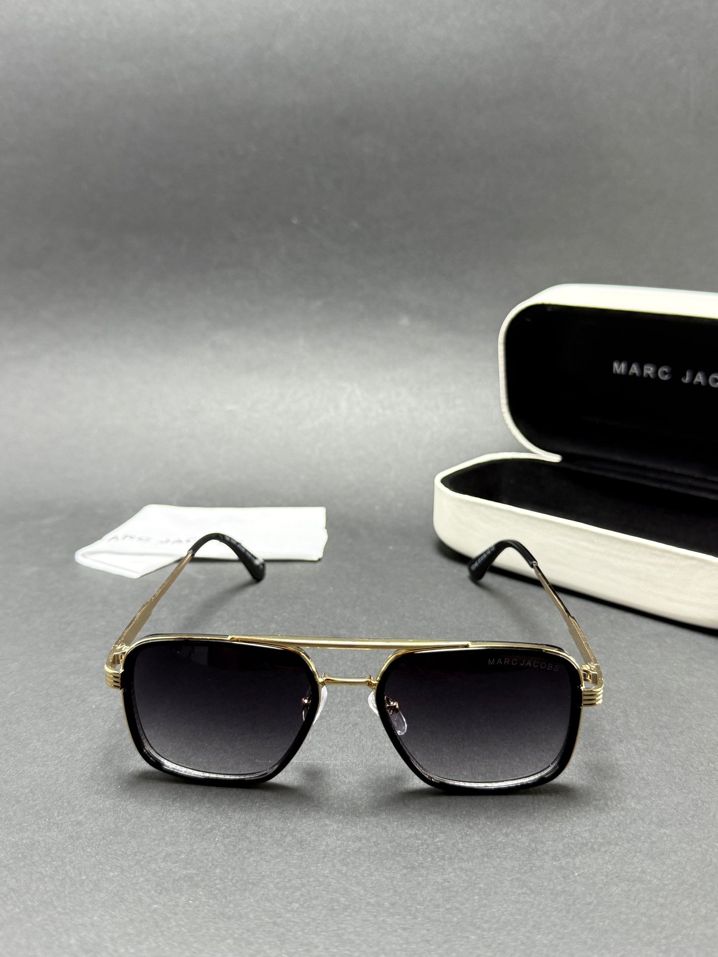 Marc Jacobs Y2145