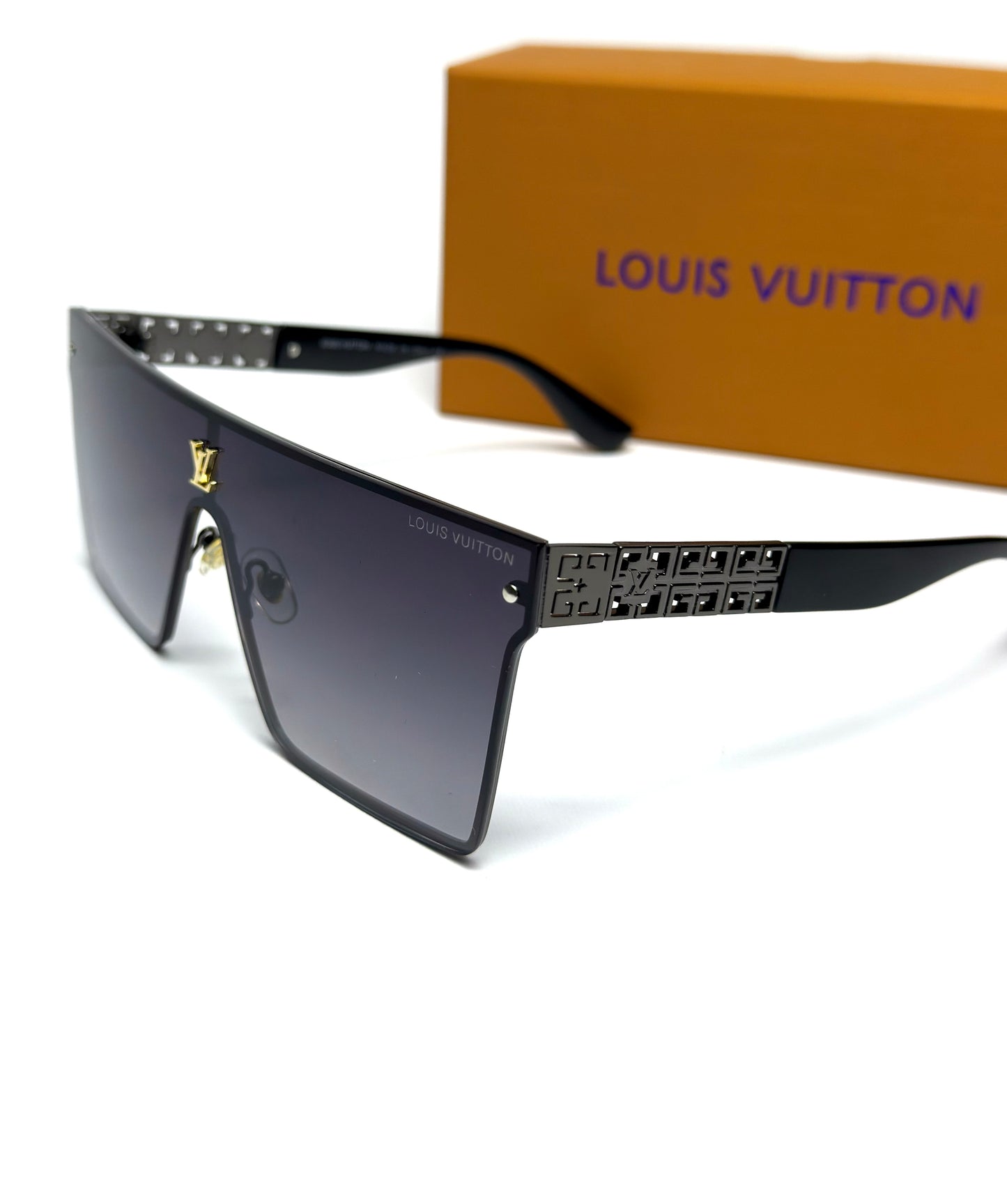 Louis-Vuitton Kingston