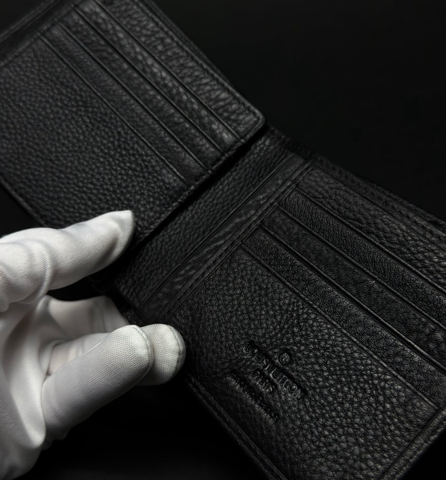 Louis-Vuitton Wallet