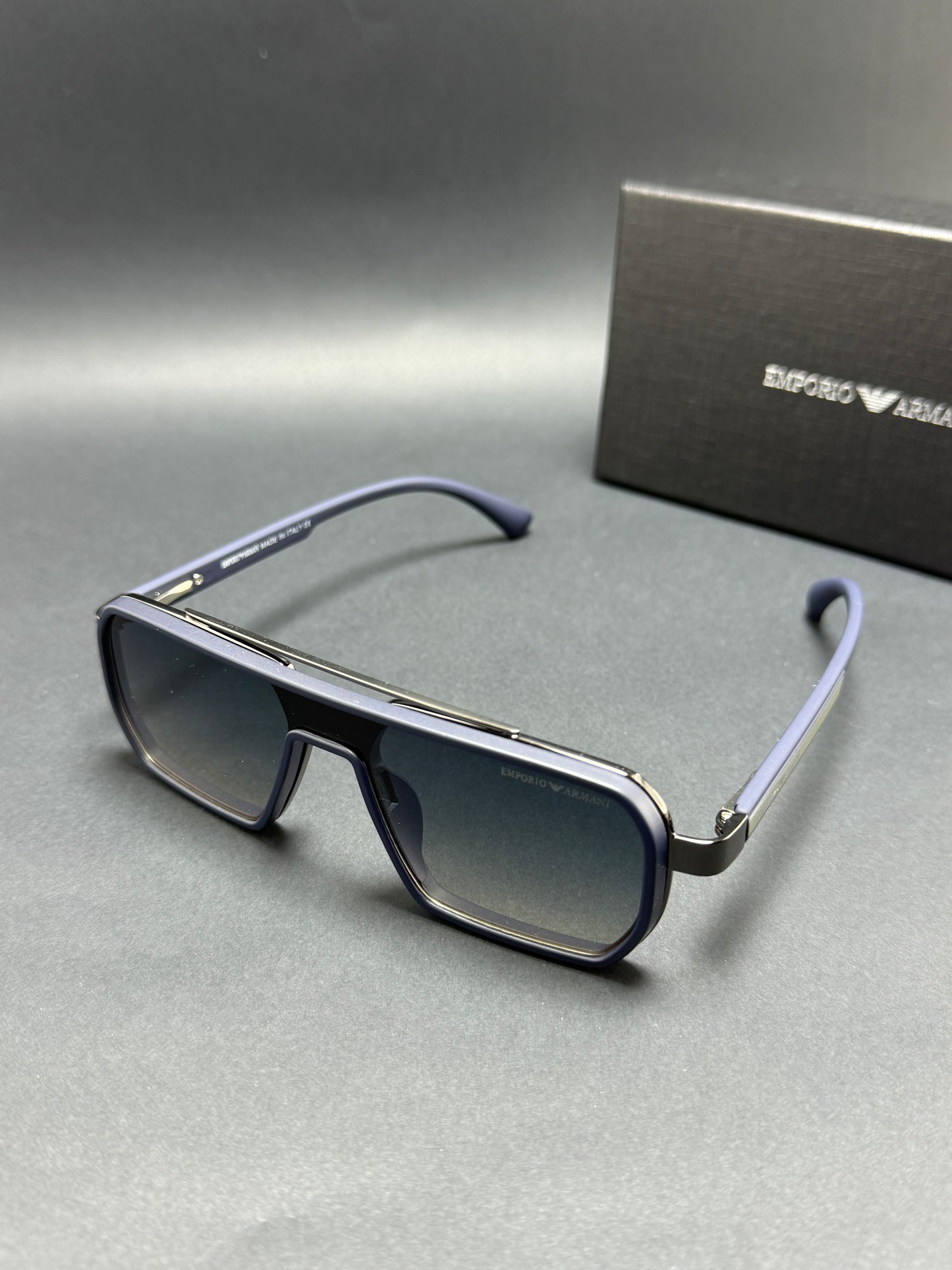 Emporio Armani Vellagio