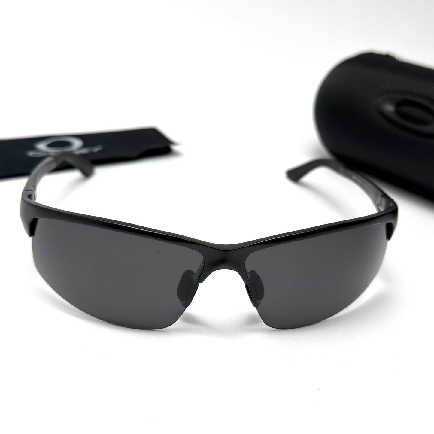 Oakley 01