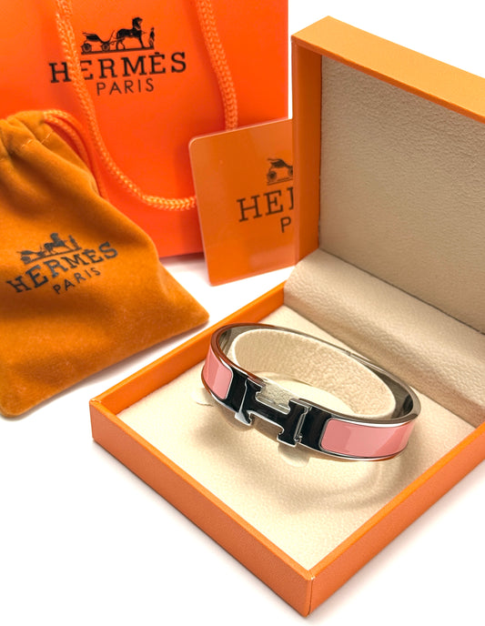 Hermés women