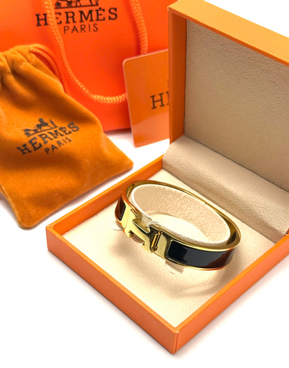 Hermés women