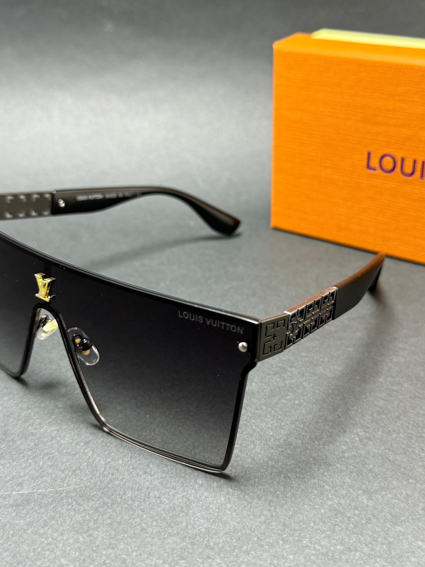 Louis Vuitton Razorlight