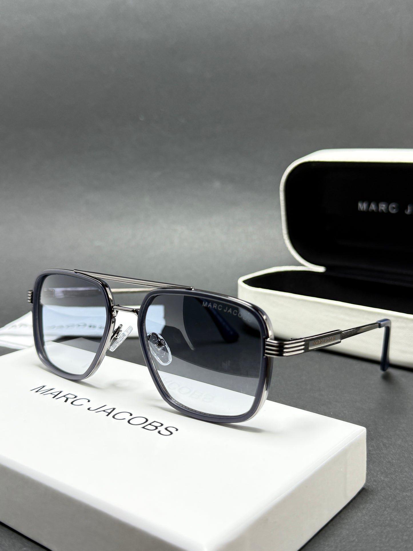 Marc Jacobs Y2145