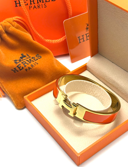 Hermés women