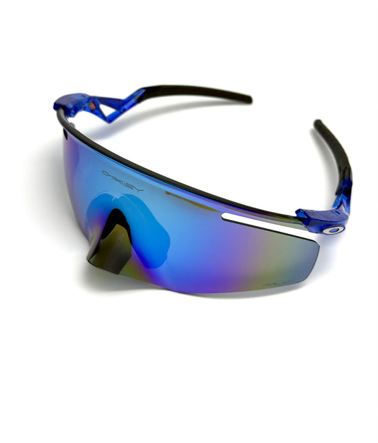 Oakley Supreme