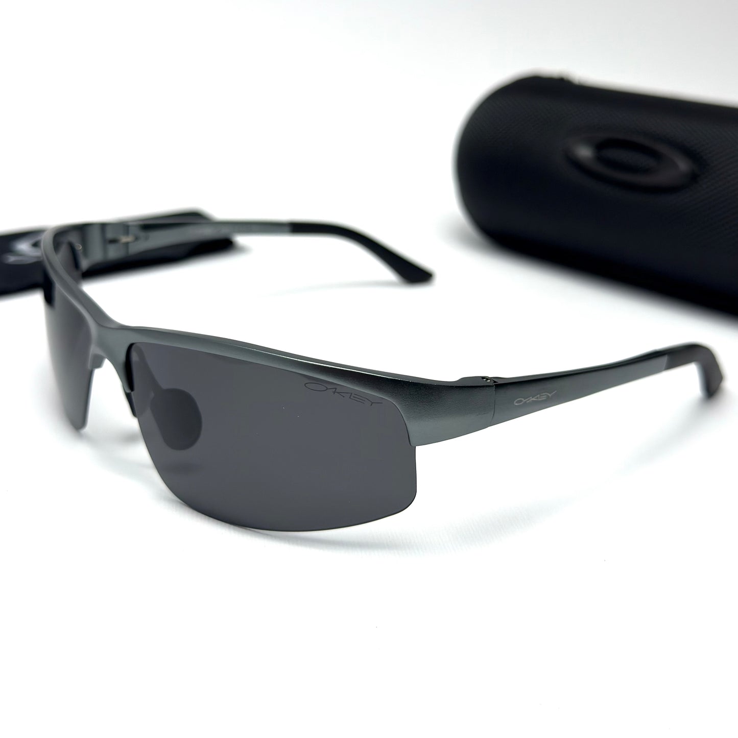 Oakley 01