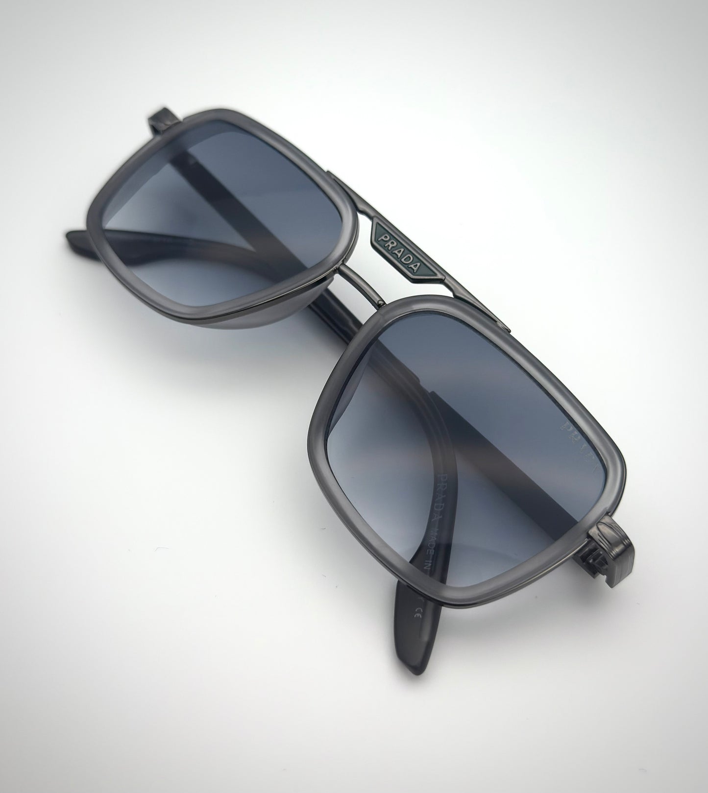 Prada 107