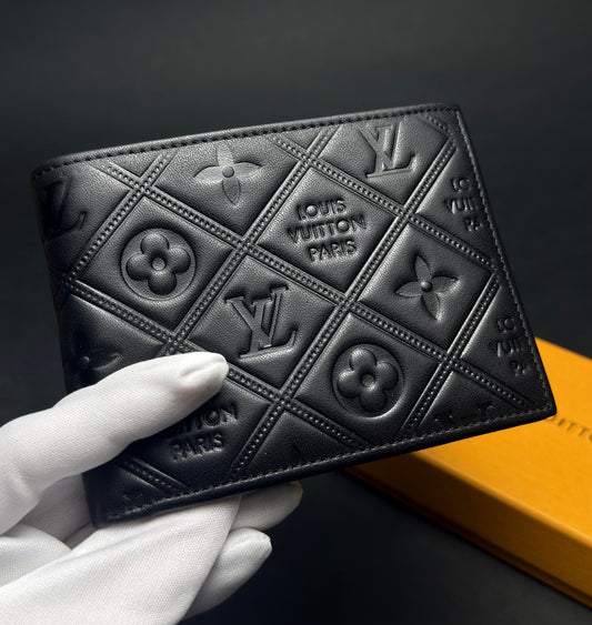 Louis-Vuitton wallet