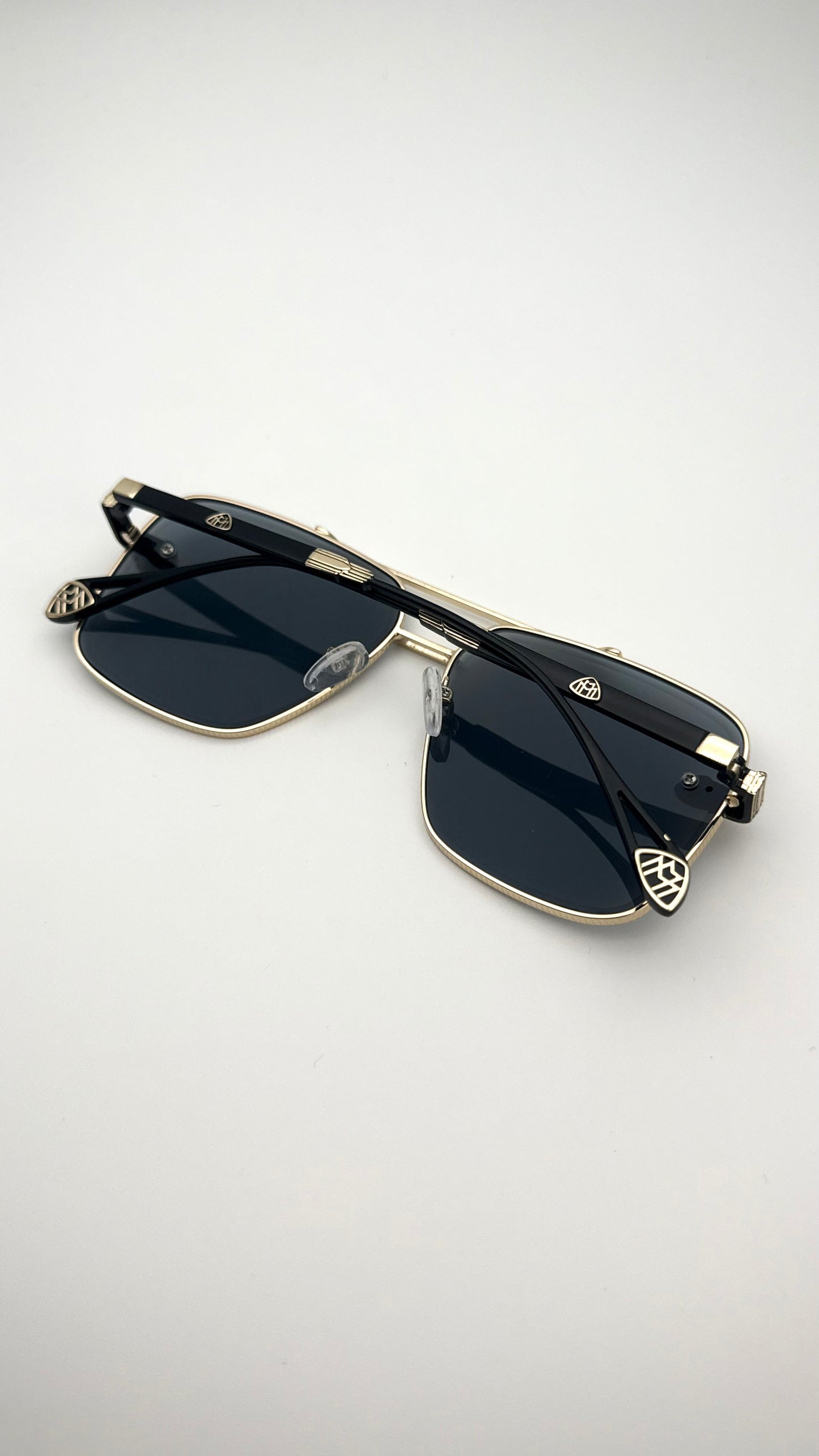 Maybach MB8099