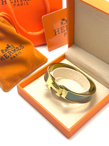 Hermés women