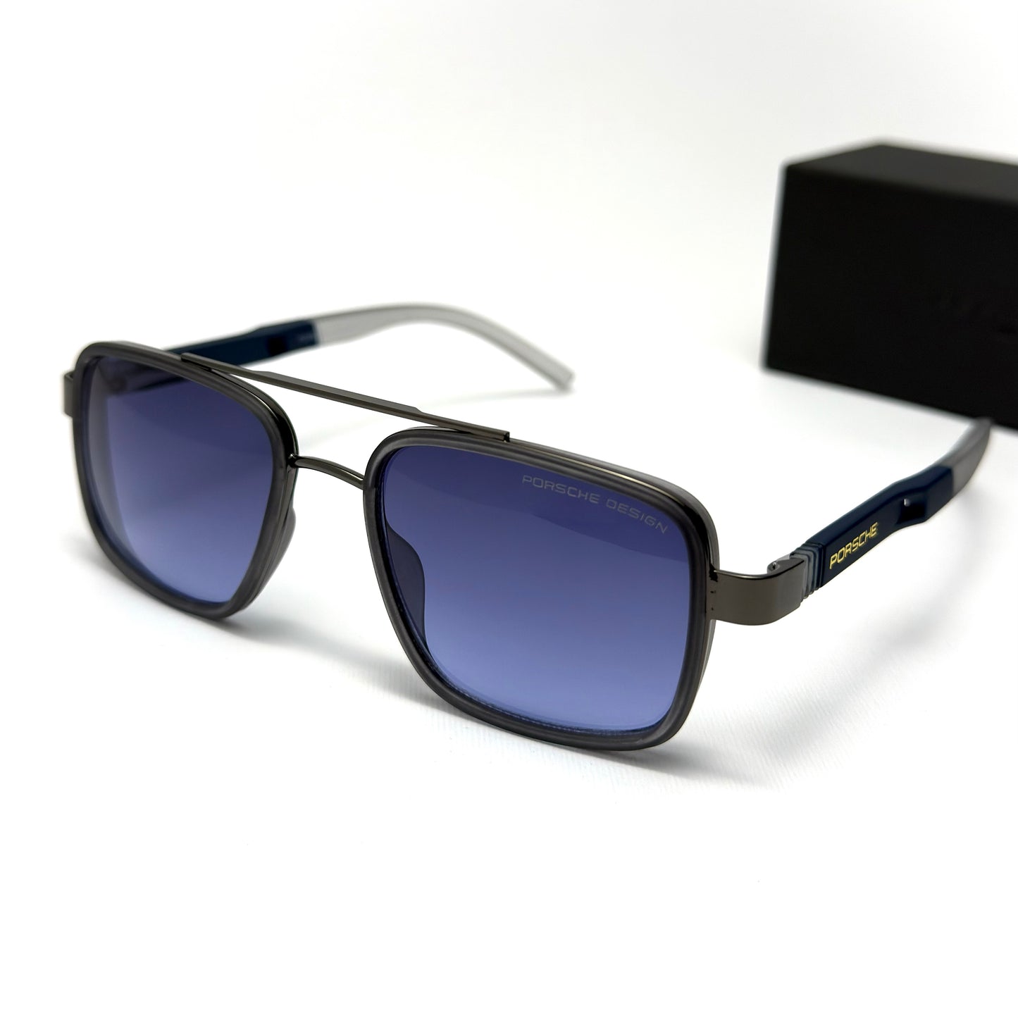 Porsche-Design P900