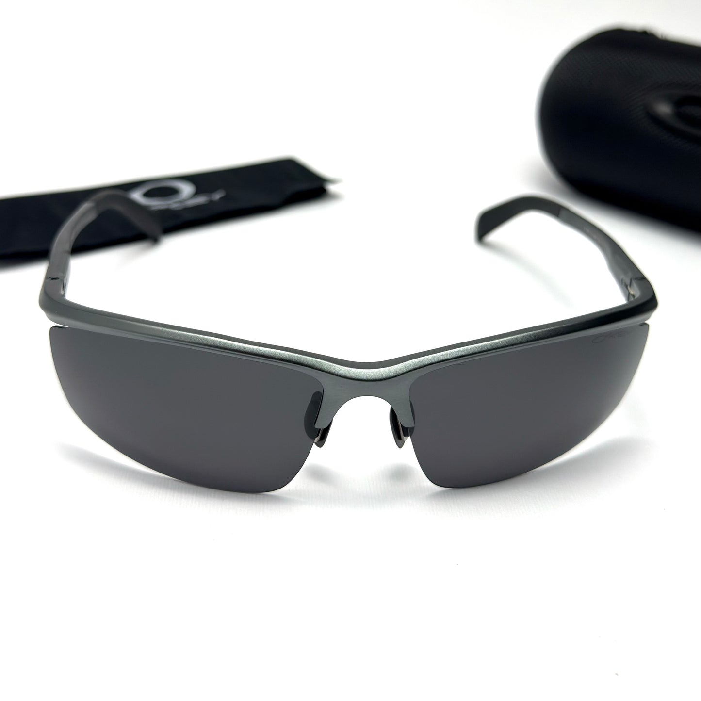Oakley 02
