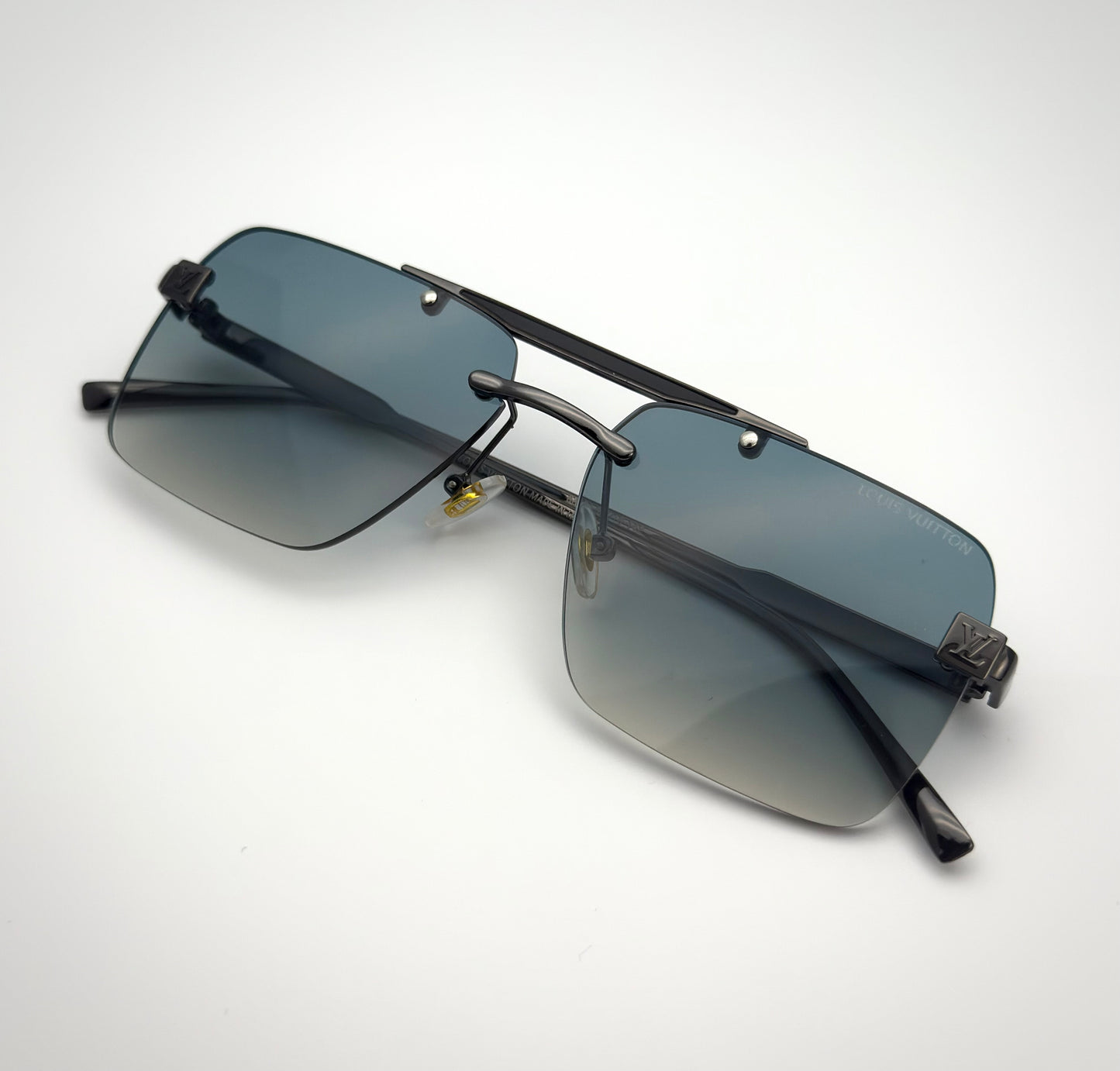 Louis-Vuitton Rimless