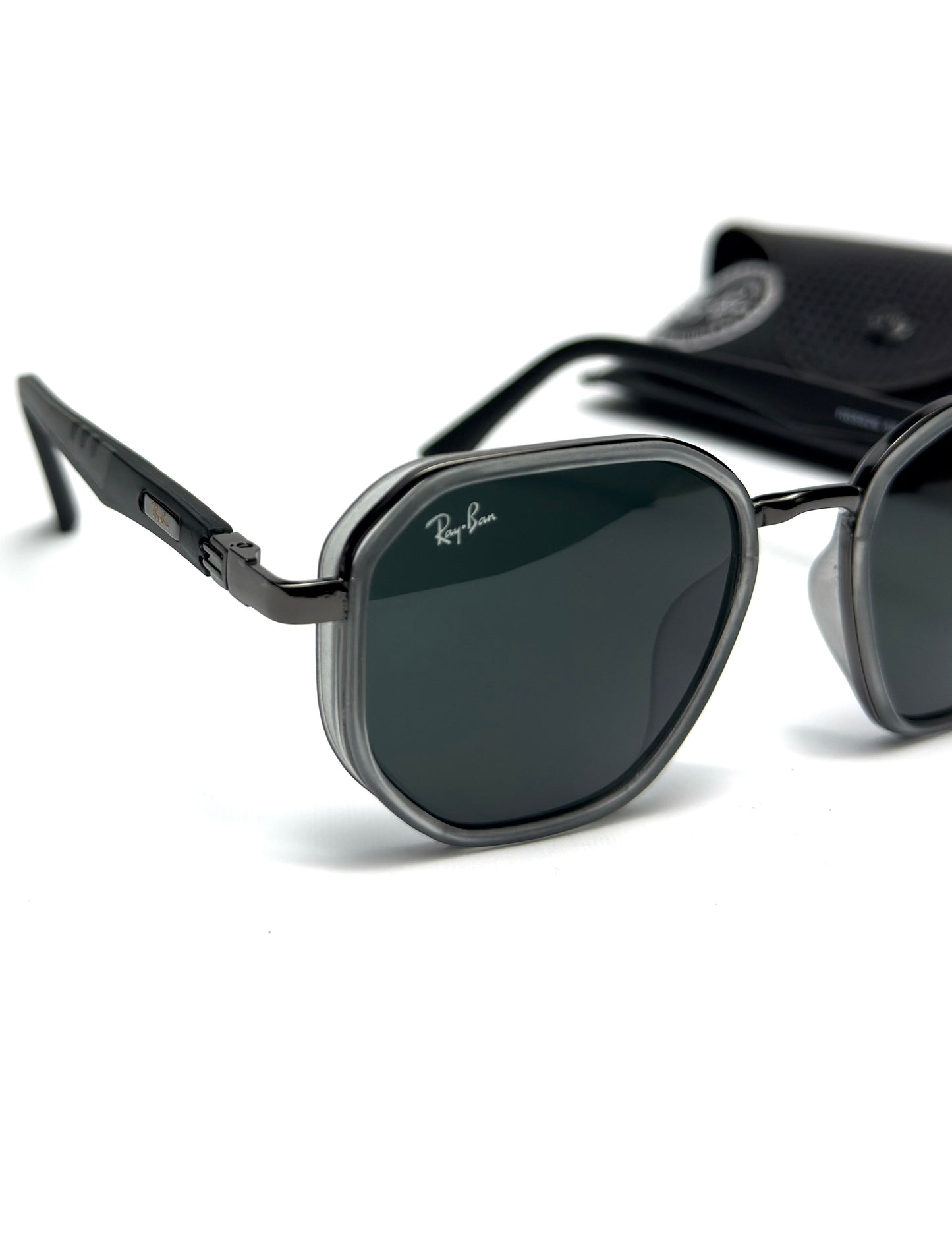 RayBan Dominion