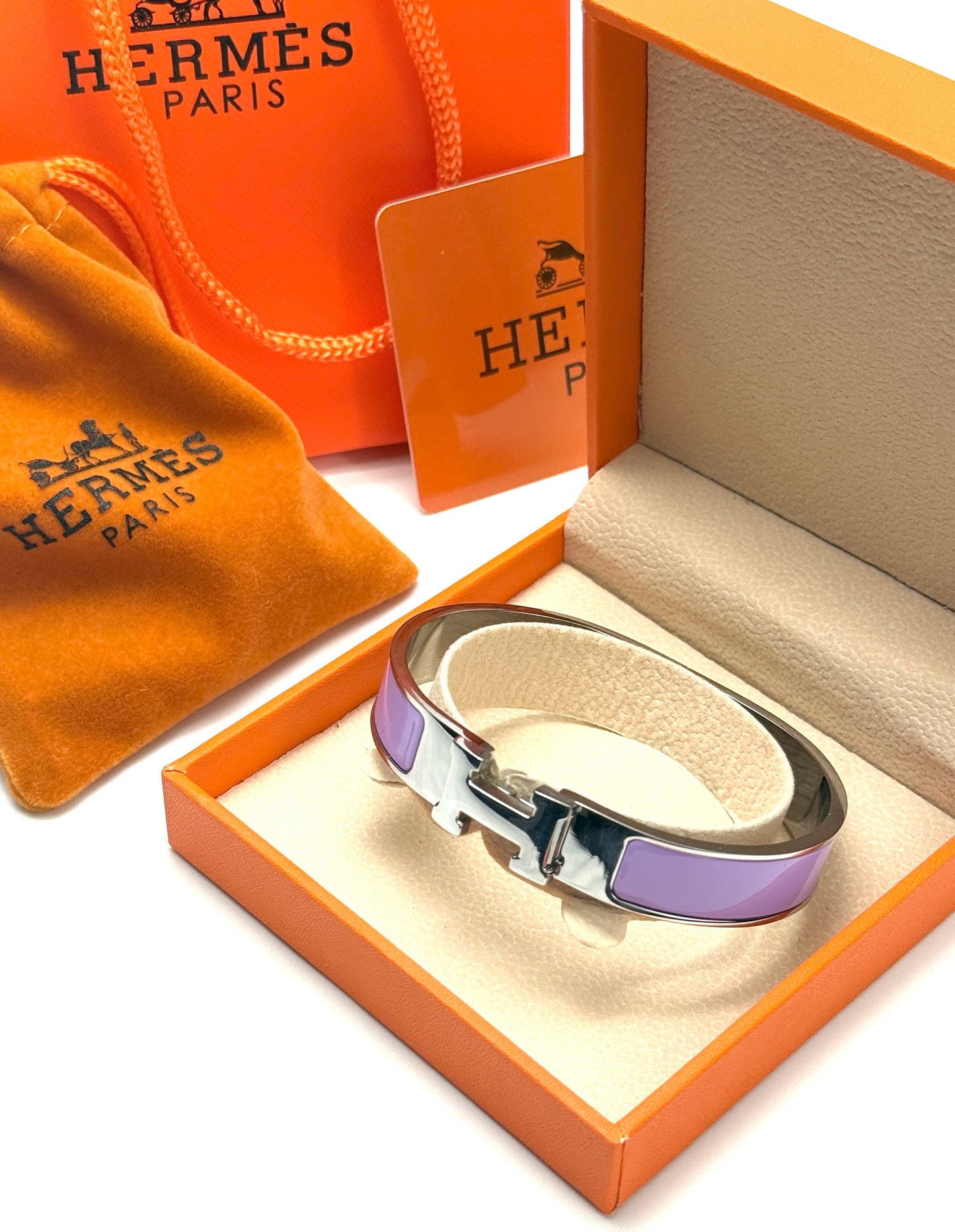 Hermés women