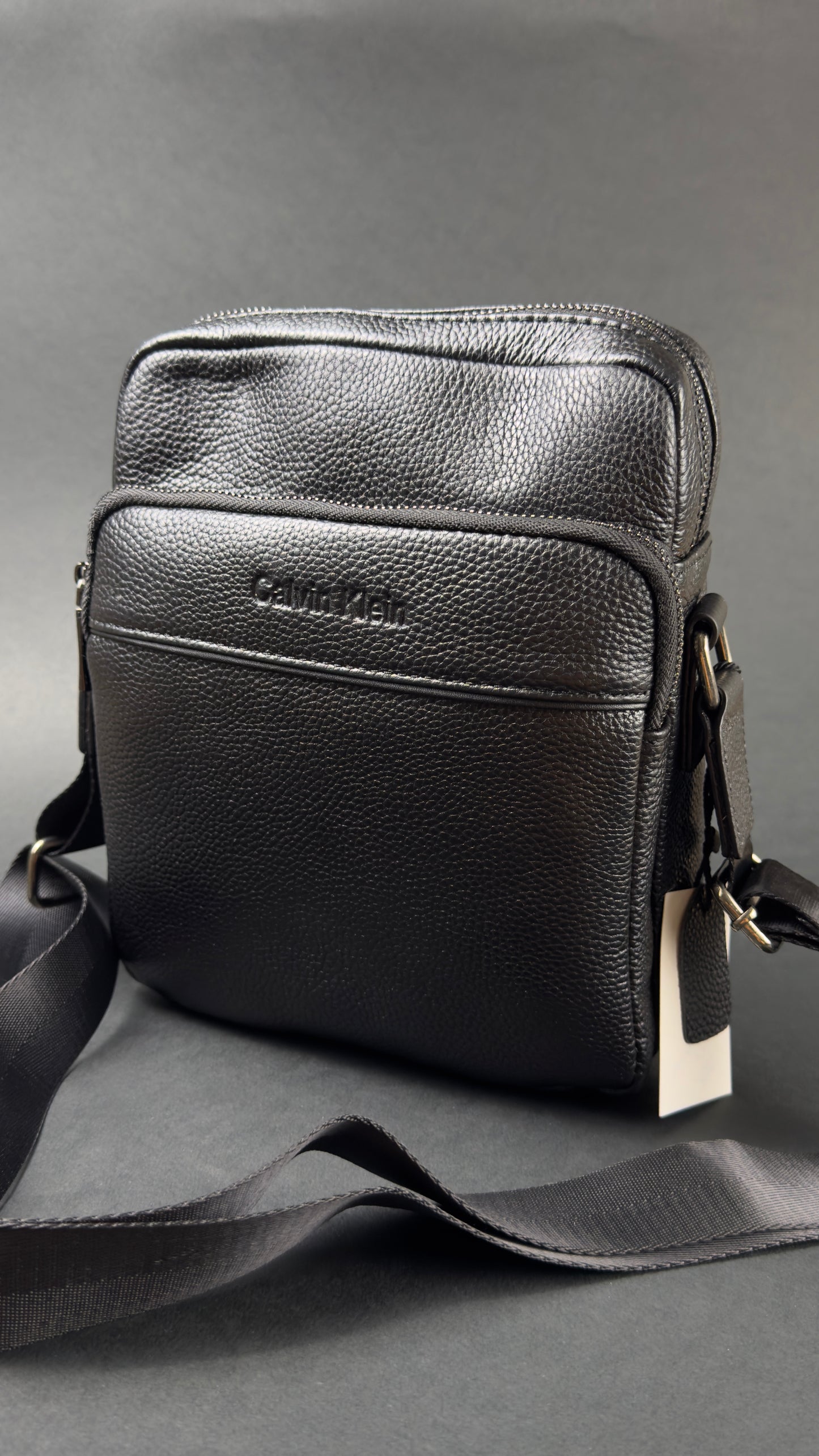 CalvinKlien Cross