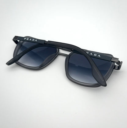 Prada 107
