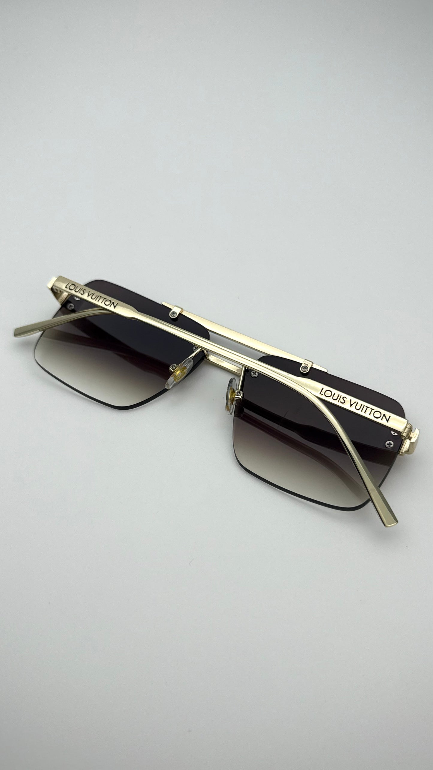 Louis-Vuitton Rimless