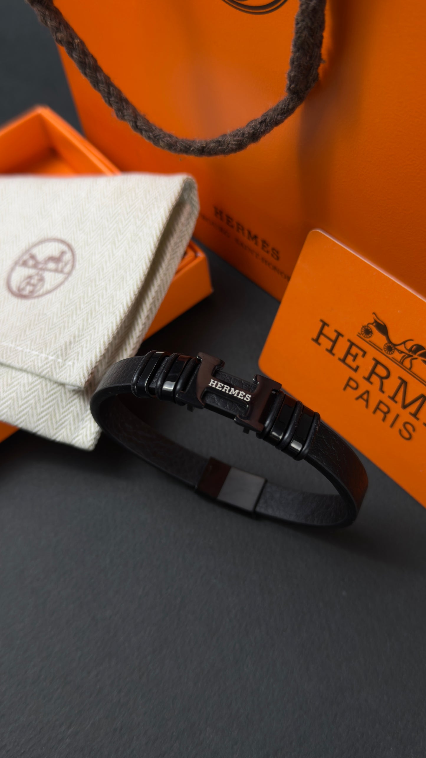 Hermés Aura