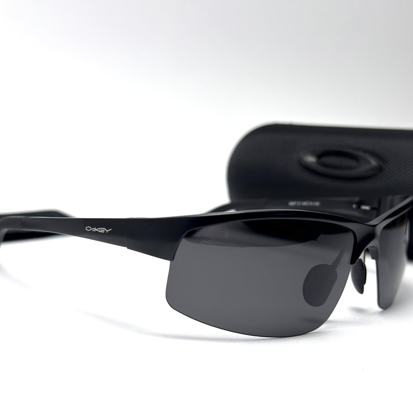 Oakley 01